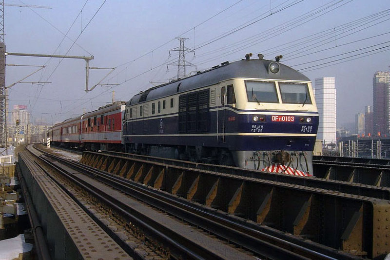 DF11 0103.jpg